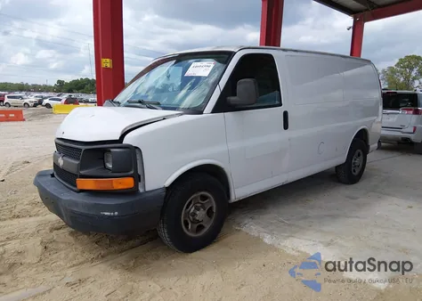 2006 Chevrolet Express Work Van z USA, uszkodzony, nr VIN 1GCFG15X561158709